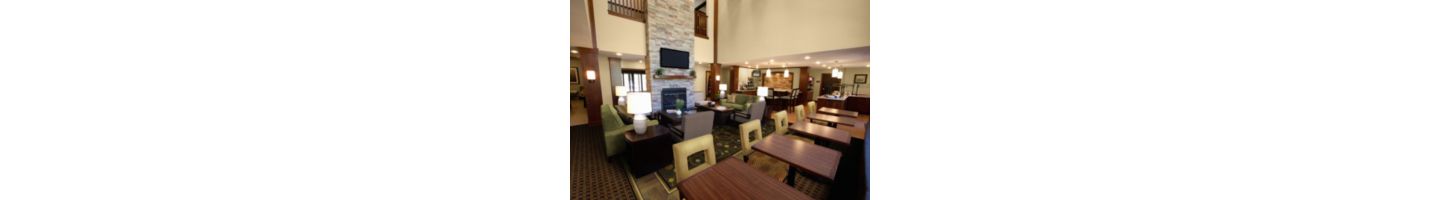 Mon - Wed. From 5:30p - 7:00p enjoy light dinner fare with beer and wine available at a minimal fee. Please join us as you start to wind down for the evening!